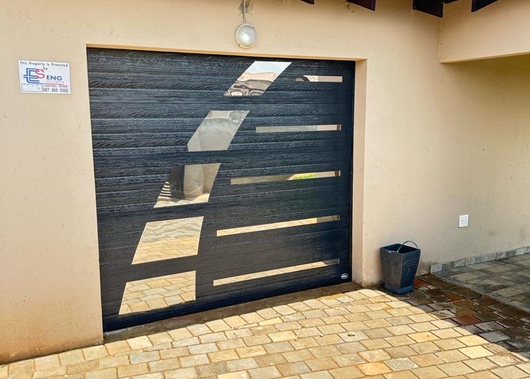 Special Aluzink Door - Custom features